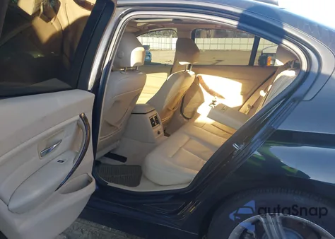 2013 BMW 328I z USA, uszkodzony, nr VIN WBA3A5C57DJ462843